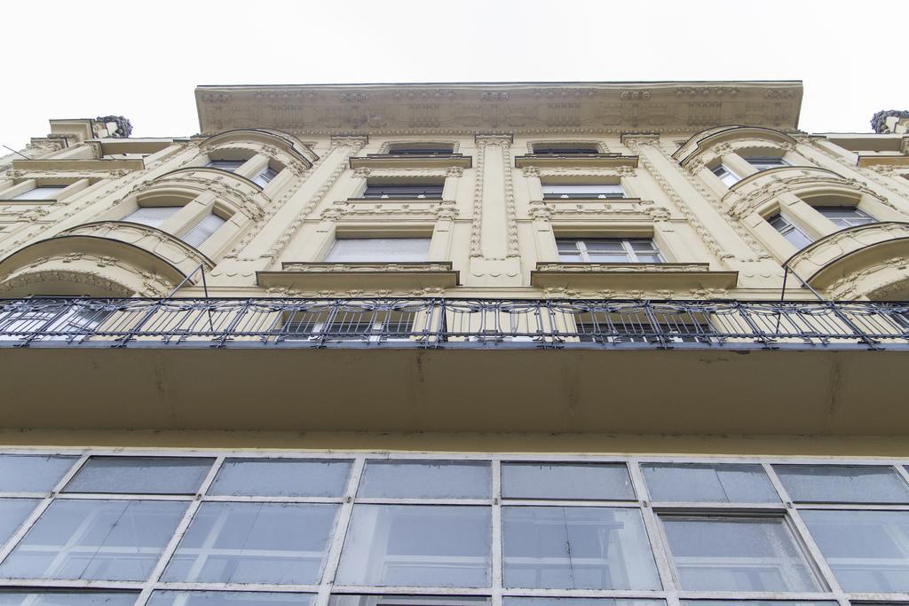 Chic And Very Central Budapest Exterior photo
